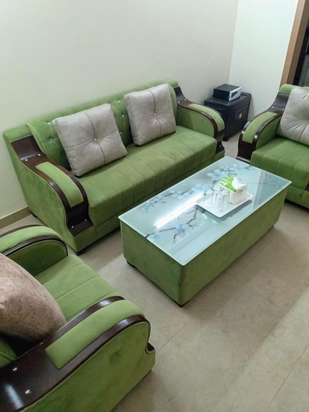 Soooper Hotel Gurgaon Bagian luar foto
